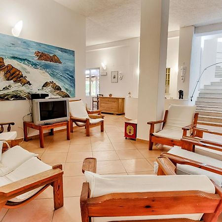 Hotel Al Faro Сан Теодоро Екстериор снимка